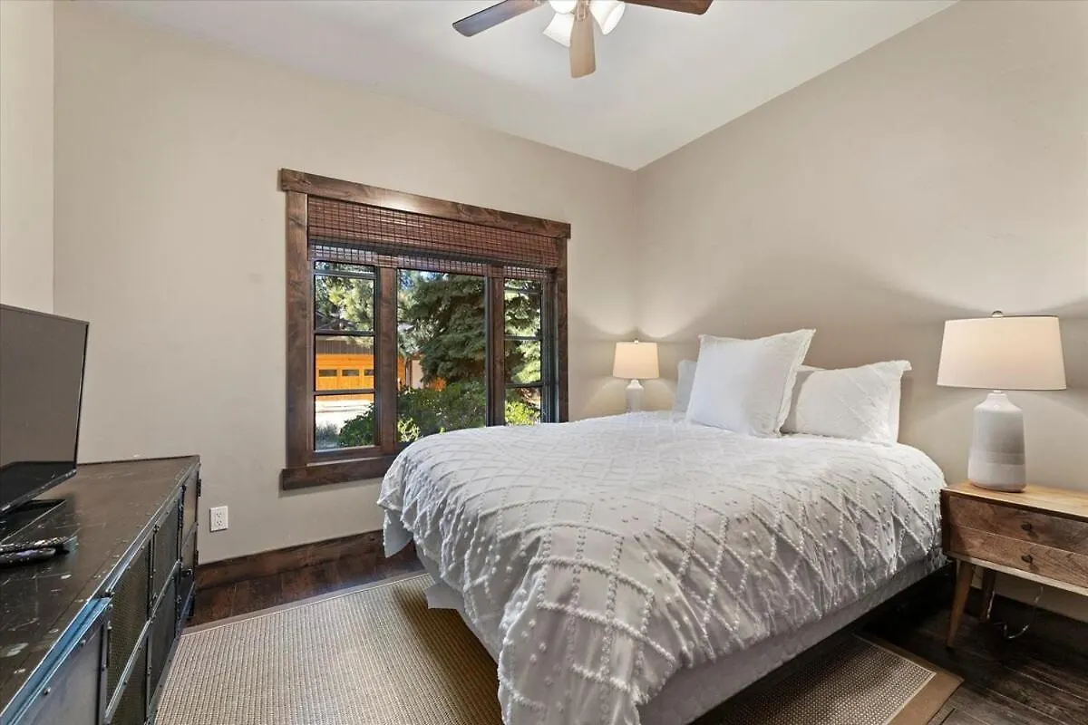 Cyh1012 - Hidden Cedar Home South Lake Tahoe 0*,  ABD